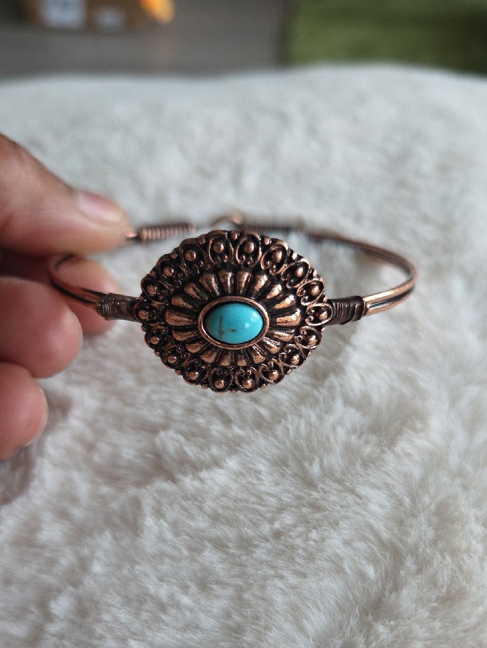 Turquoise Center Copper Floral Bangle Bracelet - Women Jewelry